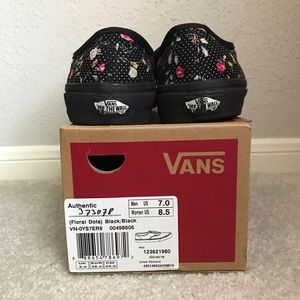 Floral, white dotted Vans